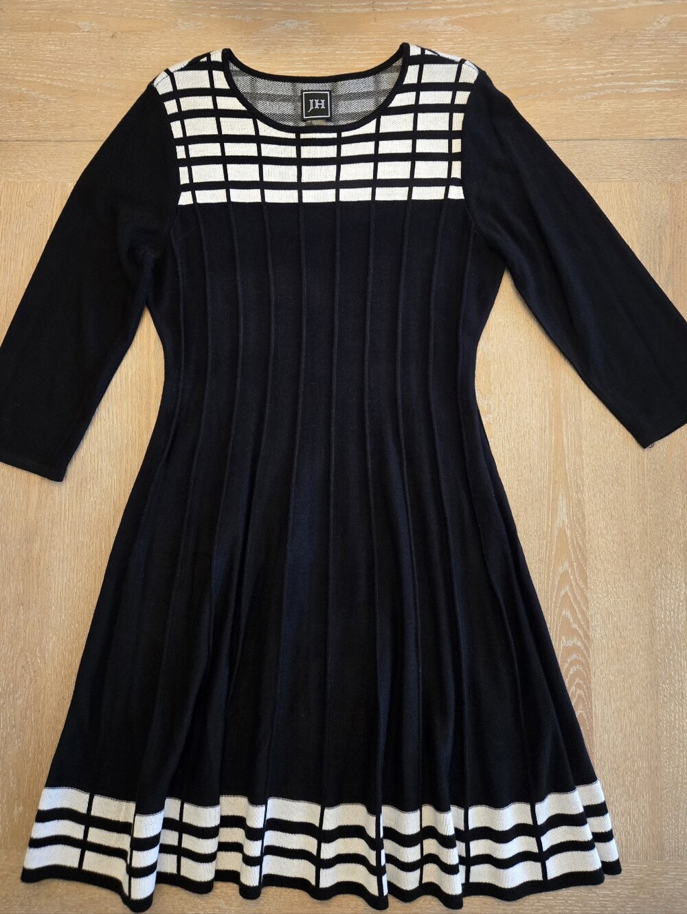 Jessica Howard Knit Long Sleeve Knit Dress